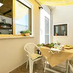 Splendido Tra Mare E Storia 아파트 *