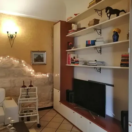 La Casa Di Lo, Marina Di Apartment *