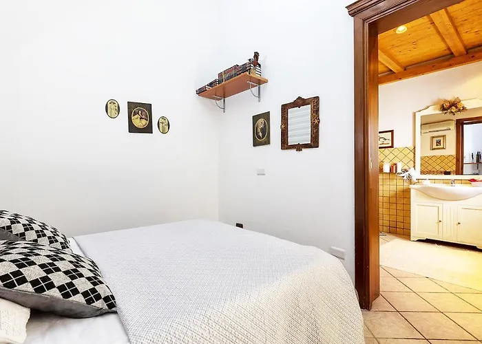 La Casa Di Lo, Marina Di